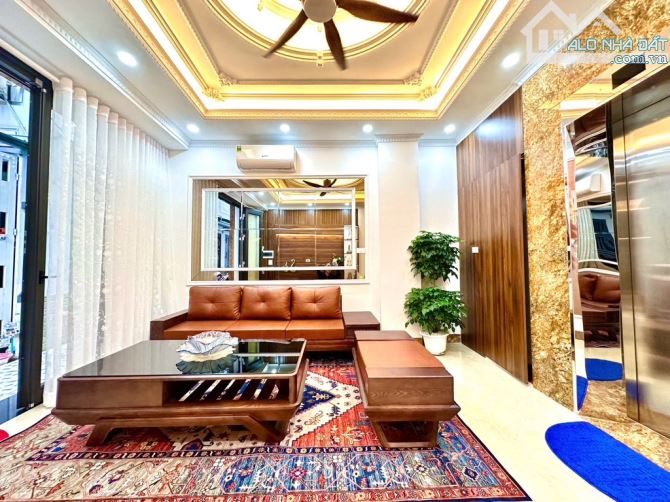 NHÀ ĐẸP YÊN HOÀ , VỊ TRÍ VÀNG - FULL NỘI THẤT XỊN - 30M -GIÁ 10.5 TỶ - 1