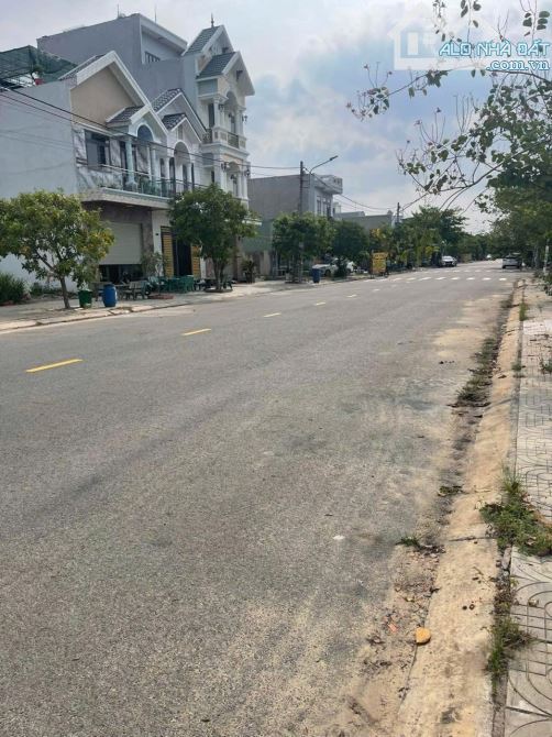 Siêu Phẩm Mặt Tiền Đinh Bộ Lĩnh, 500m2- 2tỷ5 Gần Chợ Long Thành, cách KCN Lộc An 200m - 1