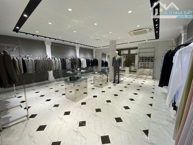 Cho thuê nhà mặt phố Thái Phiên, DT 200m2x5 tầng, MT 7m, Giá 13000$ - 1