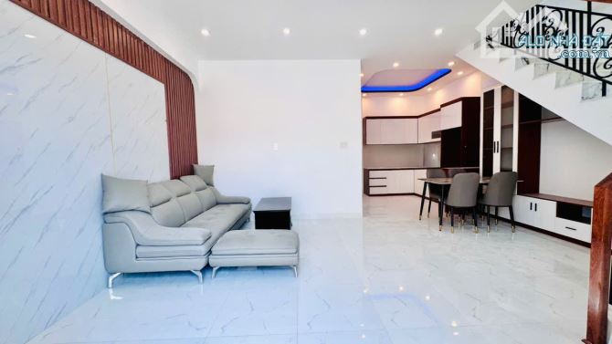 Bán nhà lầu đúc Diên Điền 71m2 3pn 2wc - 1