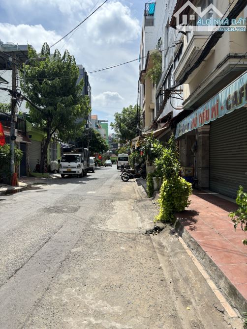 🏡 Nhà 5 Tầng 10PN – Khu Phố Hàn VIP Gần Sân Bay – Hẻm Ôtô – Nhỉnh 14 Tỷ –Thu Nhập Ổn định - 1