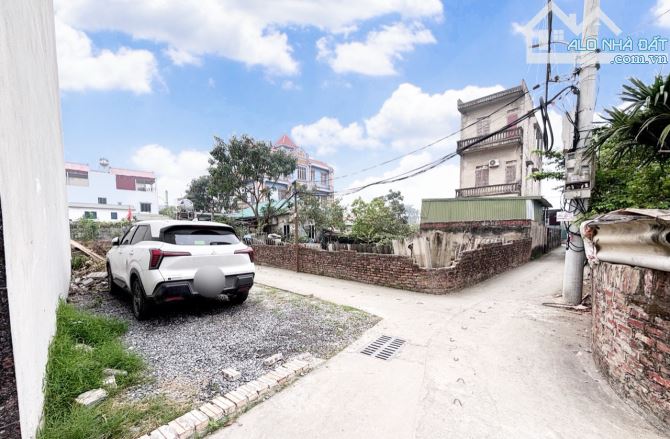 Đông Anh ,xã Vân Nội diện tích 48m,ô tô đỗ cửa,10m ô tô tránh.giá 3,2tỷ - 1