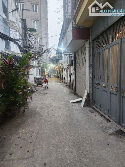 (SỔ VUÔNG) Bán nhà mặt ngõ chùa Láng 50mx4T MT 4.6m 14 tỷ kinh doanh ở suống oto đỗ Đống Đ - 1