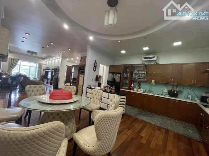 BIỆT THỰ 240M2, 63 TỶ - SIÊU PHẨM BIỆT THỰ SÁT HỒ VĂN QUÁN- ĐẲNG CẤP - 1