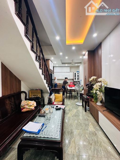 CHỦ CẦN BÁN GẤP NHÀ TRẦN KHÁT CHÂN -30M2 4 TẦNG -FULL NỘI THẤT VỀ Ở NGAY -GIÁ CHỈ 4.8 TỶ - 1