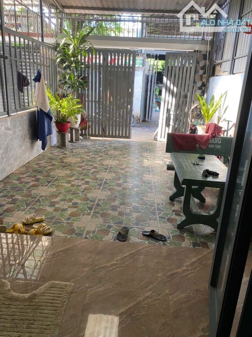 NHÀ NGUYÊN CĂN ĐƯỜNG 109 1T2L 3pn đường xe hơi - 1
