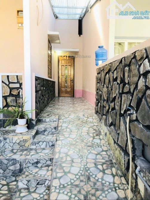 NHÀ MẶT TIỀN PHƯỜNG 5 142M2 CHỈ 8 TỶ - 1