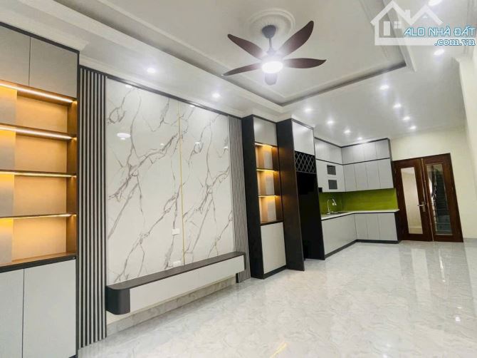 Bán nhà Hồ Tùng Mậu - Bắc Từ Liêm 45m2 oto tránh đỗ ngày đêm chỉ nhỉnh 12 tỷ - 1