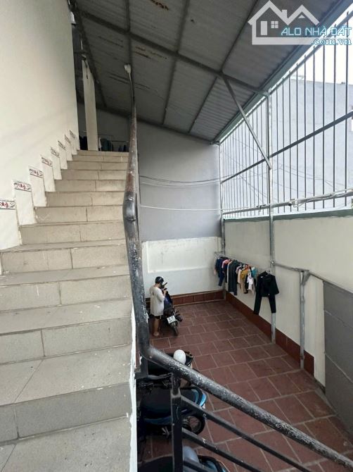 18 Phòng trọ 200m dg 8 Linh Xuân Thủ Đức 6,5ty - 1