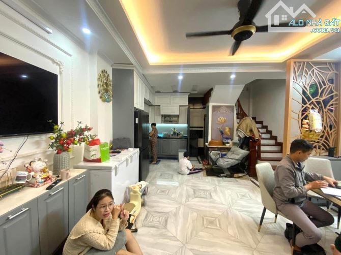 TRẦN QUỐC VƯỢNG - DT:50m2 -6 TẦNG - MT:5m - GIÁ NHỈNH 9 TỶ.  FULL NỘI THẤT - GẦN PHỐ - - 1