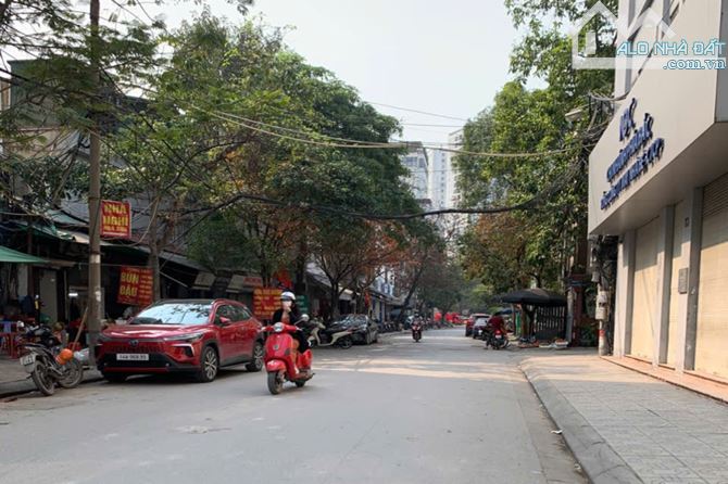 Nhà liền kề Lạc Trung Hai Bà Trưng– GARA, ô tô tránh, vỉa hè, gần Times City, giá 29 tỷ - 1