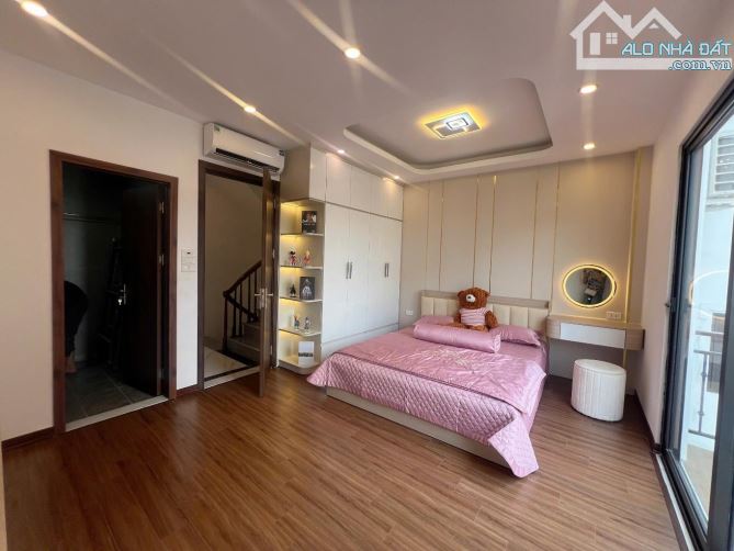 Bán nhà Láng Hạ-ô tô đỗ cửa-căn góc 3 thoáng-dân xây-ngõ thông-ở ngay-40m2x5T-12.5 tỷ - 1