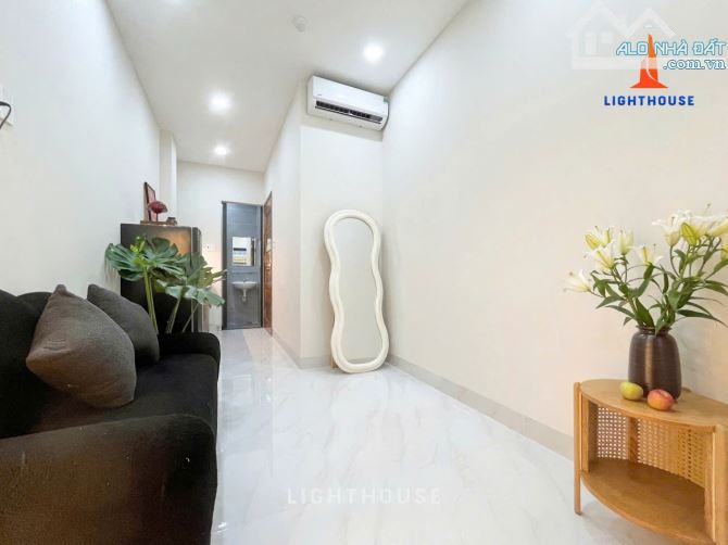 CĂN STUDIO TÁCH BẾP BAN CÔNG SIÊU ĐẸP TẠI TÔ HIẾN THÀNH Q10 - 1