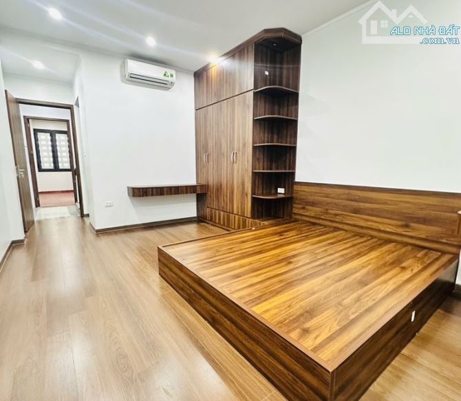 *NHÀ ĐẸP ! Ở NGAY & ĐẦU TƯ_ HIẾM ! 42,5M2 _10,75 TY, NGÕ THOÁNG TRƯỚC SAU_ TRẦN CUNG - 1