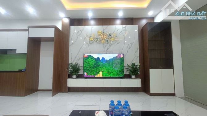 Cần Bán Nhà 4 Tầng Tôn Đức Thắng Ô Chợ Dừa Nhà Mới Đẹp Ở Ngay Vài Bước Chân Ra Mặt Phố. - 1