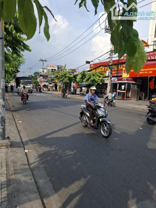 Mặt Tiền Kinh Doanh Ngay Ngã 4 Nguyễn Ảnh Thủ - Ngang 8m - 191m2 - Hơn 14 Tỷ - 1