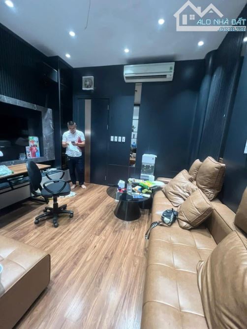 NGUYỄN KHANH CẦU GIẤY DT 58M 15,3 TỶ 7 TẦNG MT 4M MẶT NGÕ BA GÁC THÔNG KD DÒNG TIỀN - 1
