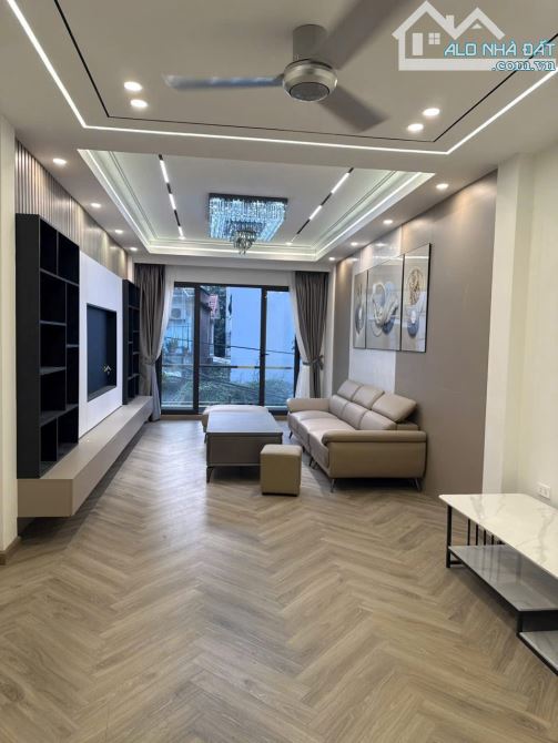 Bán nhà mới Ngọc Trì, Thạch Bàn. DT 50M2, MT 4.7M, 6 Tầng, Gara, thang máy, Full nội thất, - 1
