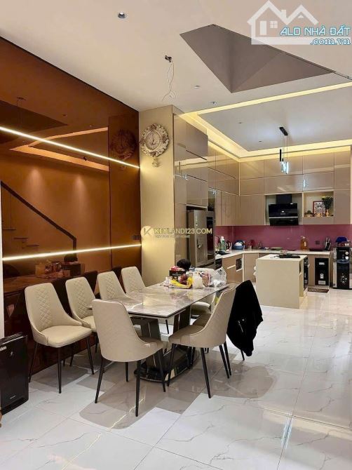 NHÀ PHỐ _ GIÁ TỐT HẺM Ô TÔ LỚN – MÊ LINH, P.9, ĐÀ LẠT - 1