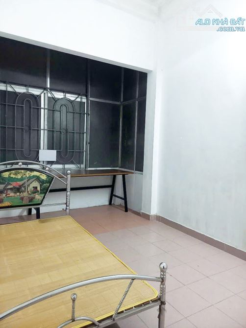 Bán nhà 3 tầng ô tô đỗ cửa Trịnh Đình Cửu, phường Định Công, Hoàng Mai, mặt tiền 4.9m - 1