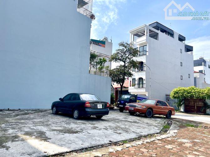 Đất Phân Lô trung tâm Trâu Quỳ, Lô góc 2 mặt tiền vỉa hè 2-3 oto tránh, 73m2 - 10.x tỷ - 1