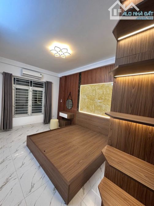 Cho thuê nhà ngõ 89 Thanh Lân, 4 tầng x 30m2, 2 ngủ, 9 Triệu ở gia đình - 1