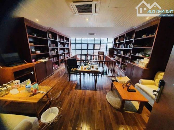 Tòa nhà Căn hộ cao cấp Ngọc Thụy 119X6T, MT 6m, thang máy, Khách Tây, tiền tỷ, 26.8 tỷ - 1