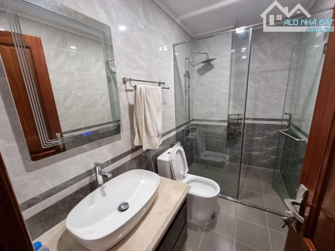 Bán nhà hồ Văn Chương, quận Đống Đa 75m2, 6Tầng, MT4m, thang máy, kinh doanh, giá 24 tỷ - 1
