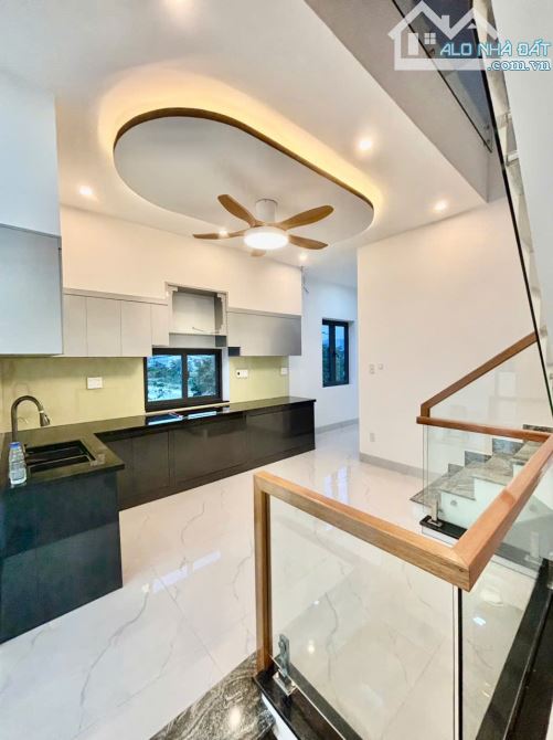 Nhà Đẹp Mới Tinh Hòa Phú Có Thêm 3 Phòng Trọ - 1