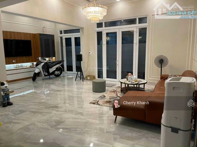 Bán nhà MT đường Hậu Giang khu sân bay, Tân Bình 8x25m nhà 3 lầu giá 27.5 tỷ - 1