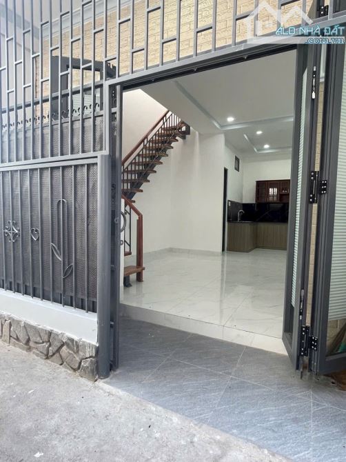 Bán nhà hẻm 2/4 phường vạn thạnh . Cạnh ngân hàng BIDV. Giá 2 tỷ 450 - 1