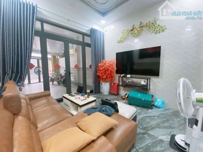 BÁN GẤP NHÀ 2 TẦNG MỚI KENG LÀNG TĂNG PHÚ ,GẦN LÊ VĂN VIỆT,ĐƯỜNG Ô TÔ, FULL NỘI THẤT CAO C - 1