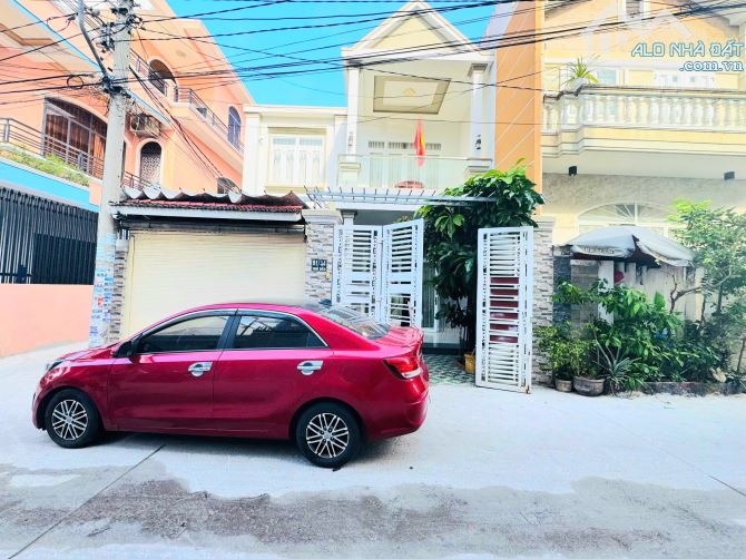 NHÀ CÓ GARA ÔTÔ  CÁCH BIỂN 1,2KM GIÁ RẺ THÀNH PHỐ NHA TRANG - 1