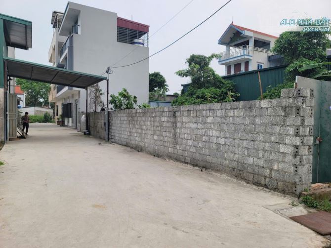 BÁN ĐẤT TẠI VĂN BÌNH - THƯỜNG TÍN  95 M2 LÔ GÓC - NGAY TRUNG TÂM - TIỀM NĂNG TĂNG GIÁ CAO - 1