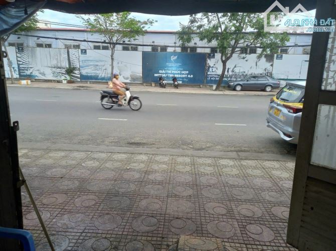 Bán đất tặng nhà C4 mặt tiền Tô Hiệu cách biển Nha Trang 150m gí tốt thị trường - 1