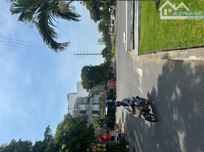 Chủ cần tiền bán nhanh nhà 2 tầng mặt tiền An Dương Vương sát sông Hàn - 1