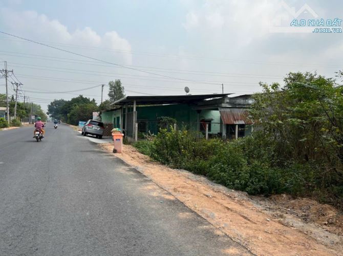 Bán 873m2 mặt tiền đường an nhơn tây giá 4,8 tỷ - 1