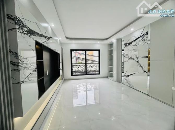 LÔ GÓC, OTO phố Định Công Thượng - Hoàng Mai 45m2 x 5 tầng, nhỉnh 12 tỷ. Có thương lượng. - 1