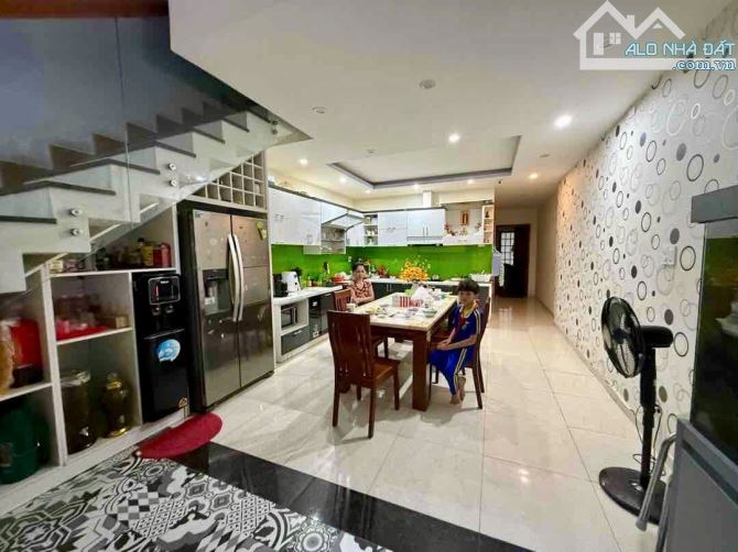 SIÊU PHẨM NHÀ 4 TẦNG 118m² – HÀN THUYÊN – TRUNG TÂM HẢI CHÂU – FULL NỘI THẤT – CHỈ 10.x TỶ - 1