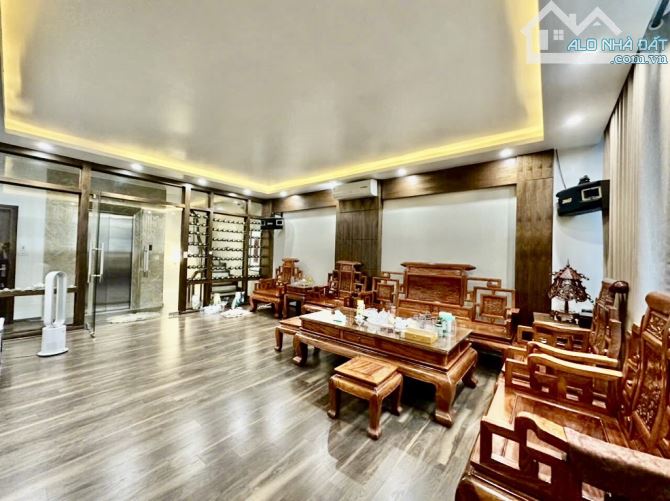 Mặt phố Đông Quan Phùng Chí Kiên - ô tô tránh - tòa nhà 7 tầng thang máy, lô góc - 55m - 1