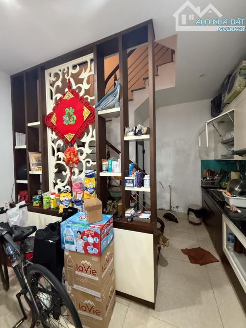 Bán nhà Ngọc Thuỵ - Gần phố - 30m2 x 5T - Quanh 6 tỷ - 1