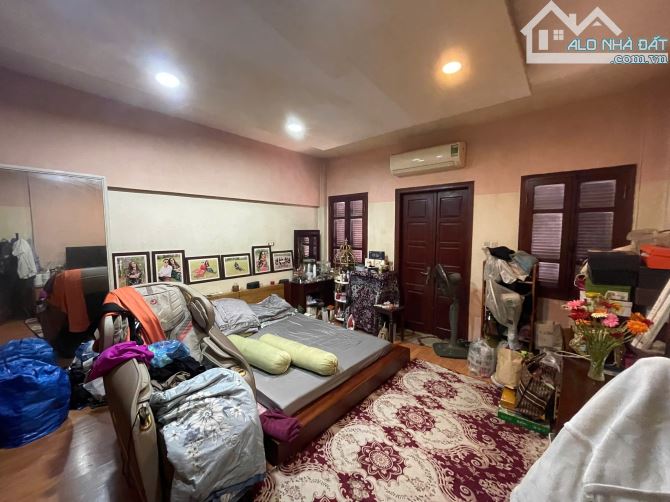 Cho thuê nhà MP Hàng Vôi: 31m2 x 5 tầng, MT: 5m, nhà mới, thông sàn, nguyên căn. - 1
