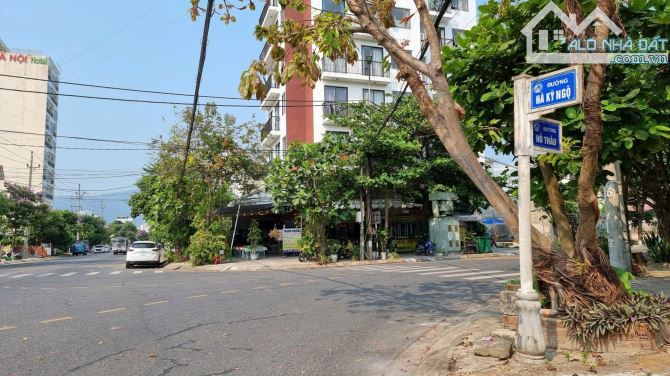 Bán lô góc 166m ngang 14m 2 mặt tiền đường Hà Kỳ Ngộ và Đường 10,5m cách Biển 200m - 1