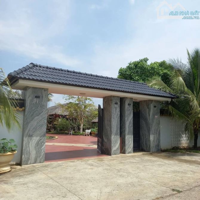 View xịn tọa lạc tại thôn 11_Hòa Phú_Buôn Ma Thuột _Đăk Lăk. Dt: 27,5×50 tc 400m²  $ 7 tỷ - 1
