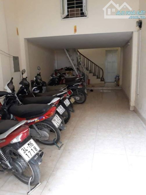 Bán nhà Trung Kính 42m2, phân lô ô tô đỗ cửa, dòng tiền 30tr/tháng, kinh doanh  9x tỷ - 1