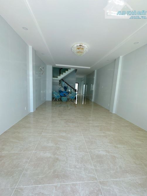Cho thuê nhà mới khu đô thị Hưng Phú,đối diện  tòa nhà 6 Sở - 1