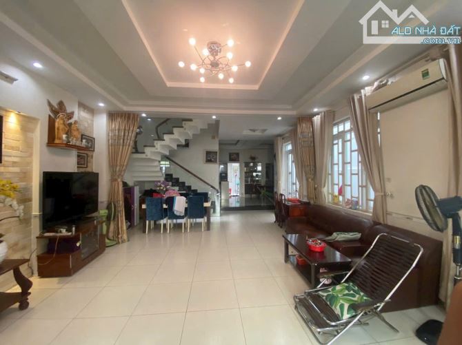 Bán biệt thự Phan Đăng Lưu 7*18m,nở hậu 9m 23.9 tỷ TL - 1