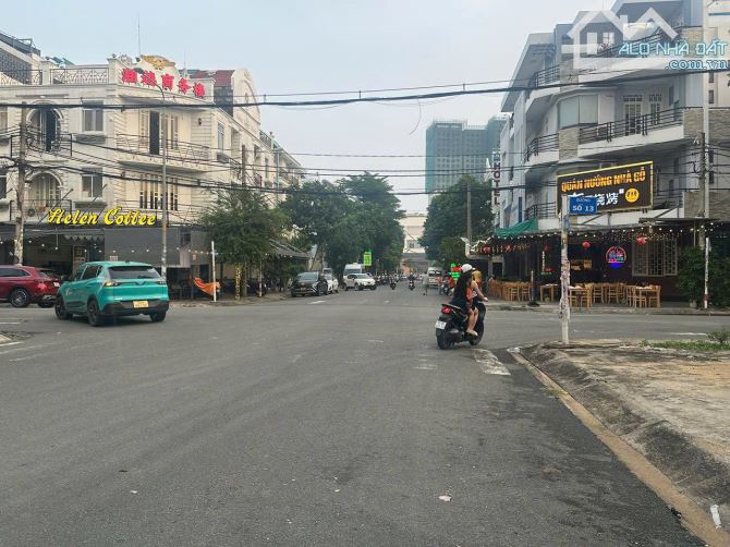 Bán nhà góc 2MT khu Tên Lửa đường 30 gần EAON 5x30m 3 lầu giá 18.5 tỷ giá tốt khu vực - 1