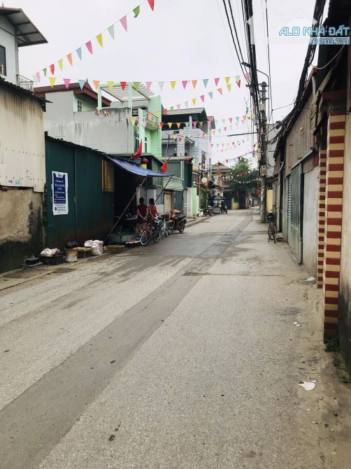 Trục chính Khánh Vân, Khánh Hà,Thường Tín. DT: 77m, MT:4m, giá 8.5 tỷ, ô tô tránh - 1