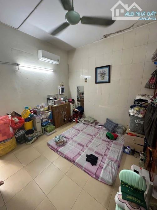 MẶT NGÕ TRẦN QUÝ CÁP. Ô TÔ TRÁNH. 25m2, 3 Tầng, Mặt Tiền 4.5m. Giá Cực Hiếm. 5 Tỷ - 1